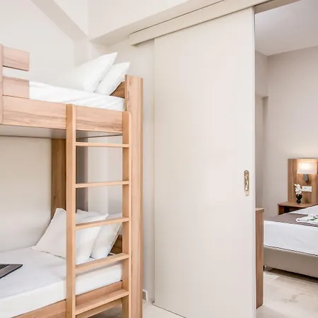 Apart Otel Marianthi Apts By Estia 3*