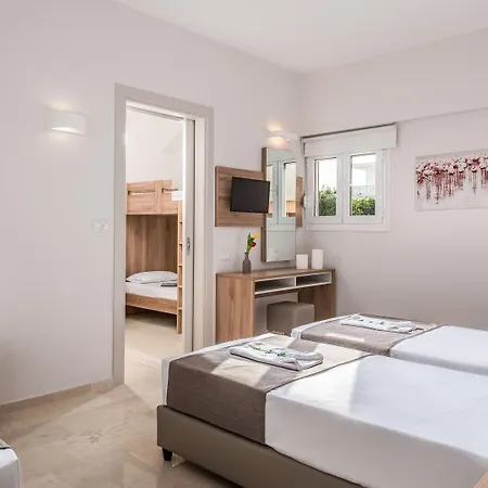 Apart Otel Marianthi Apts By Estia