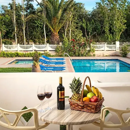 Marianthi Apts By Estia Apart Otel 3*